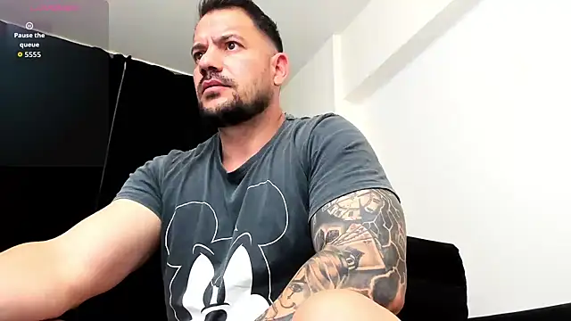 musclemonster31 live sex cam