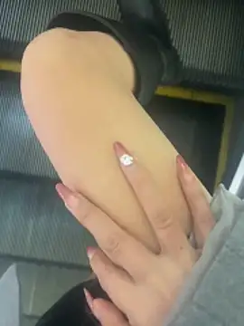 yimisun01 live sex cam