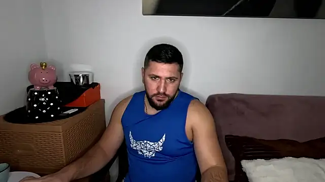 Gold_Alpha_Boy live sex cam