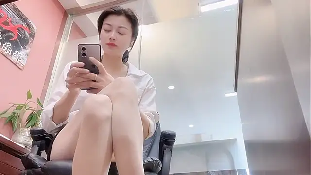 Maneki-nekoo live sex cam