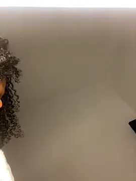 Boneca25 live sex cam