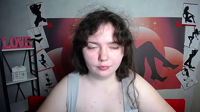 NeonilaLisova live sex cam