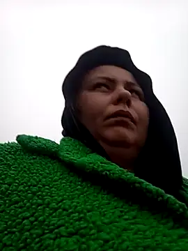 Moumy_girl live sex cam