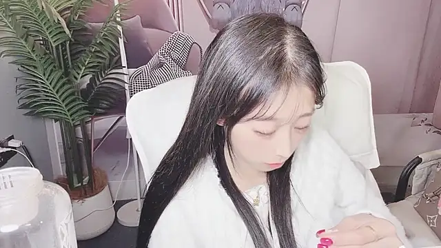 QY-FAIRY live sex cam