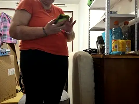 Samantha_Squirt@xh live sex cam