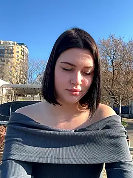 KikiWatson live sex cam