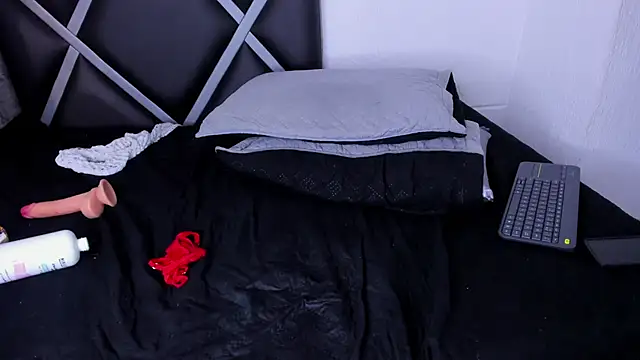 kitty--love live sex cam