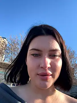 KikiWatson live sex cam