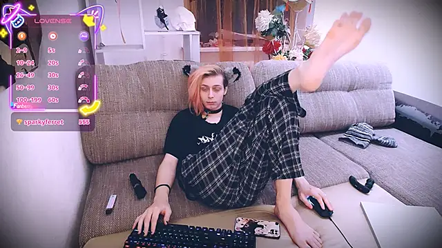 Littlepinkcat live sex cam