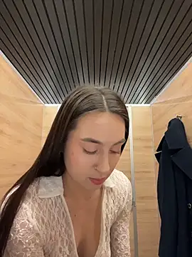 Holly_Play live sex cam