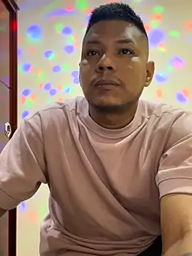 Saipadpuer30 live sex cam