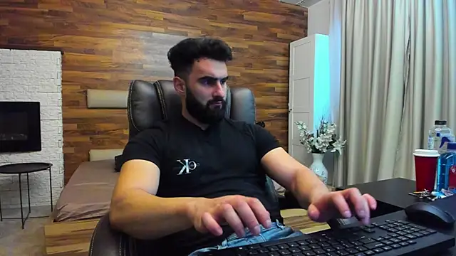 MicahLane live sex cam