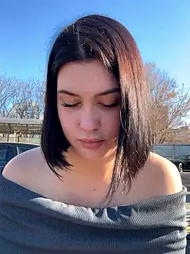 KikiWatson live sex cam