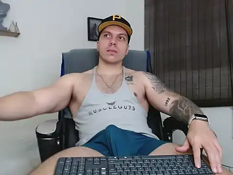 Noah_Swagger_ live sex cam