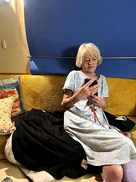 ladyboatlady live sex cam