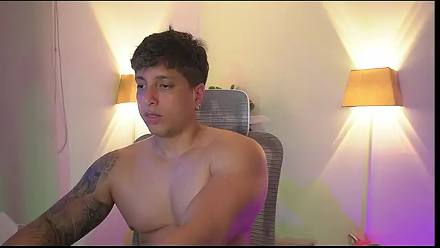 appolo_allen live sex cam