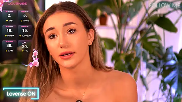 EmilyRaymont live sex cam