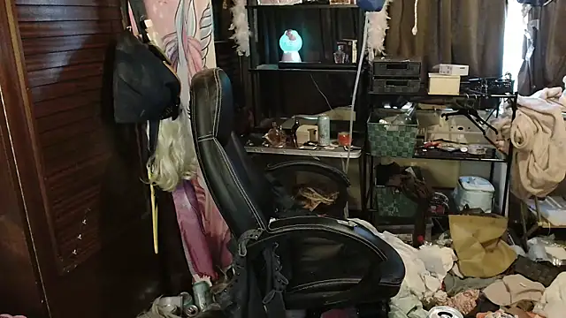 Ombeline1 live sex cam