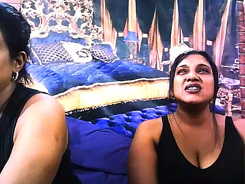 IndianSexyLady4u live sex cam