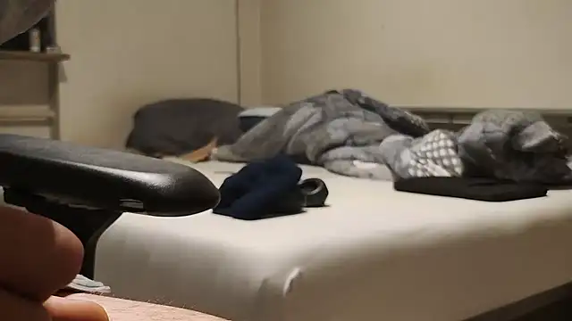 Alphapimmelchen live sex cam