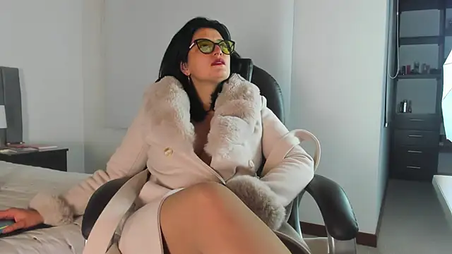 adriana71 live sex cam