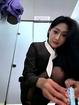 so-linger live sex cam