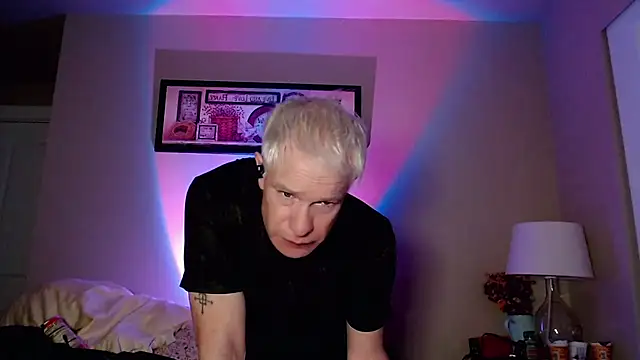 Snarfle82 live sex cam