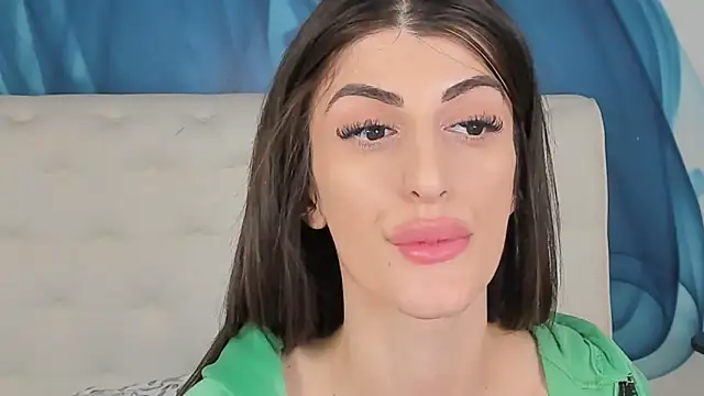 SkinnyDolly live sex cam