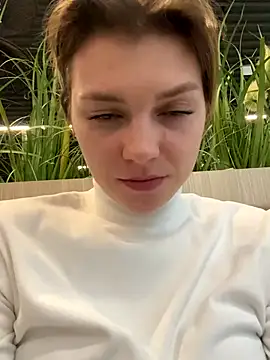 ValenciaShock live sex cam