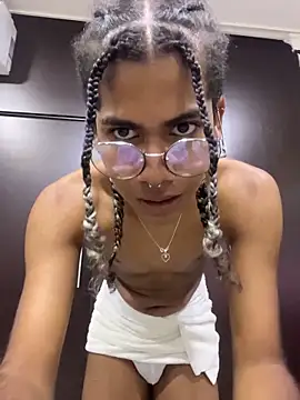 Maxim-Walker live sex cam