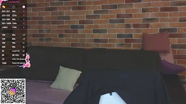 SoftieDream live sex cam