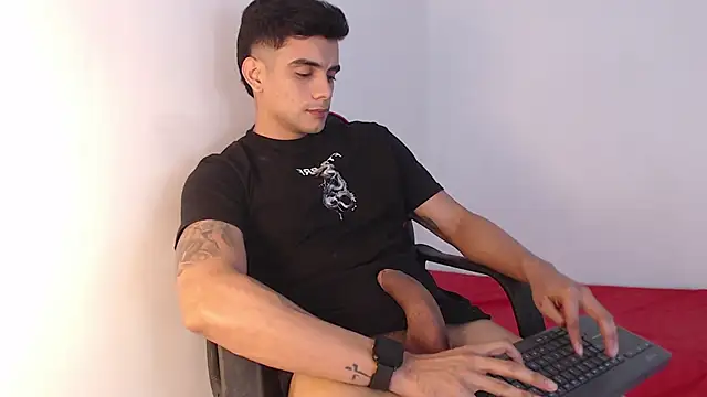 adam_levis17 live sex cam