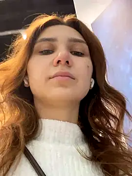 QuitieLia live sex cam