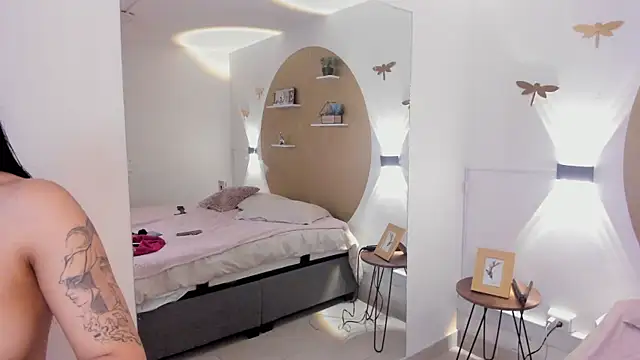 Camila_Rivers live sex cam