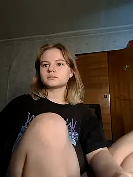 SlipperSherry live sex cam