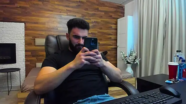 MicahLane live sex cam