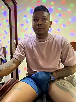 Saipadpuer30 live sex cam