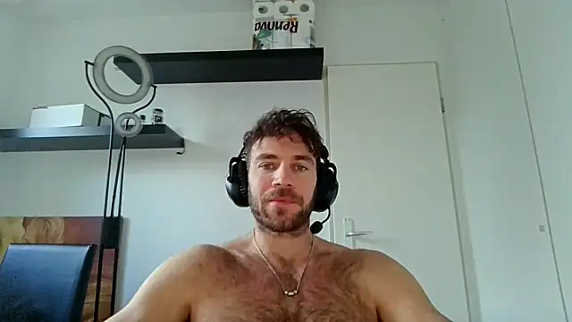 alpha-hunk live sex cam