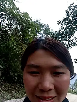 quynhkoolbae live sex cam