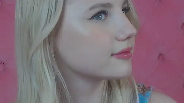 Sky_Cutie live sex cam