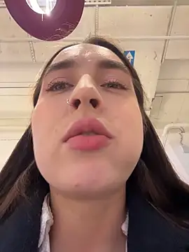 Holly_Play live sex cam