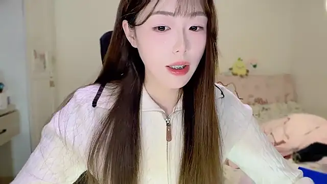 Onecutelittle live sex cam