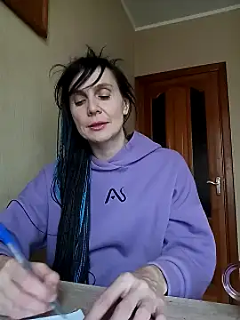 Francenia_lolis live sex cam