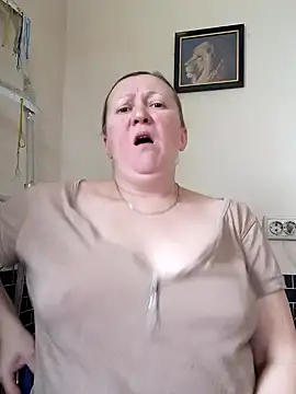 blondyaguar live sex cam