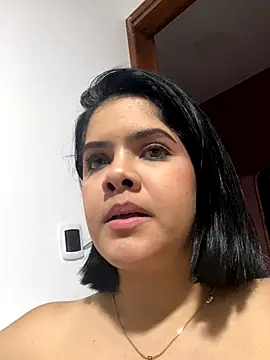 Martina-Roberts- live sex cam