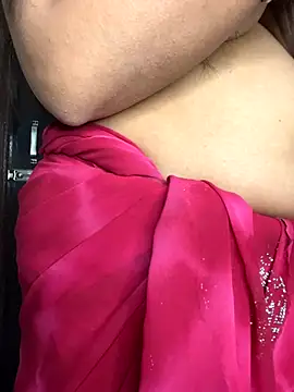 Miss-Ayraa live sex cam