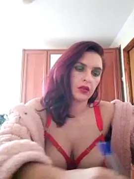 LaraDiva7799 live sex cam