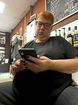 Klio5678 live sex cam