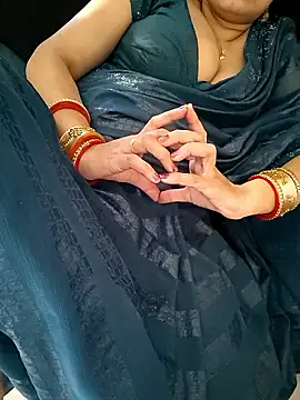 kaamuk_shweta live sex cam