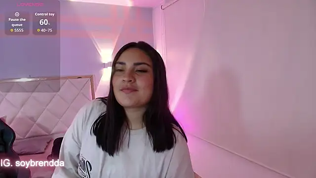 Brendda_tay live sex cam